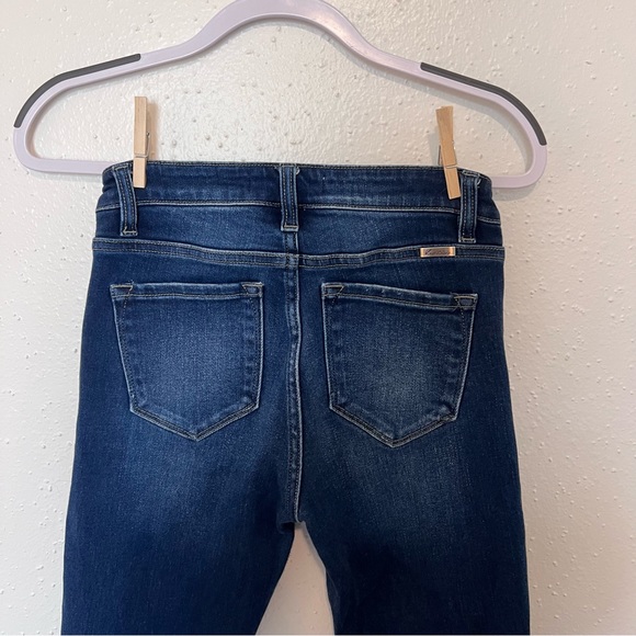 KanCan Los Angeles Jean, size 7 / 27 waist, dark wash, high rise, frayed ankles - Picture 4 of 7